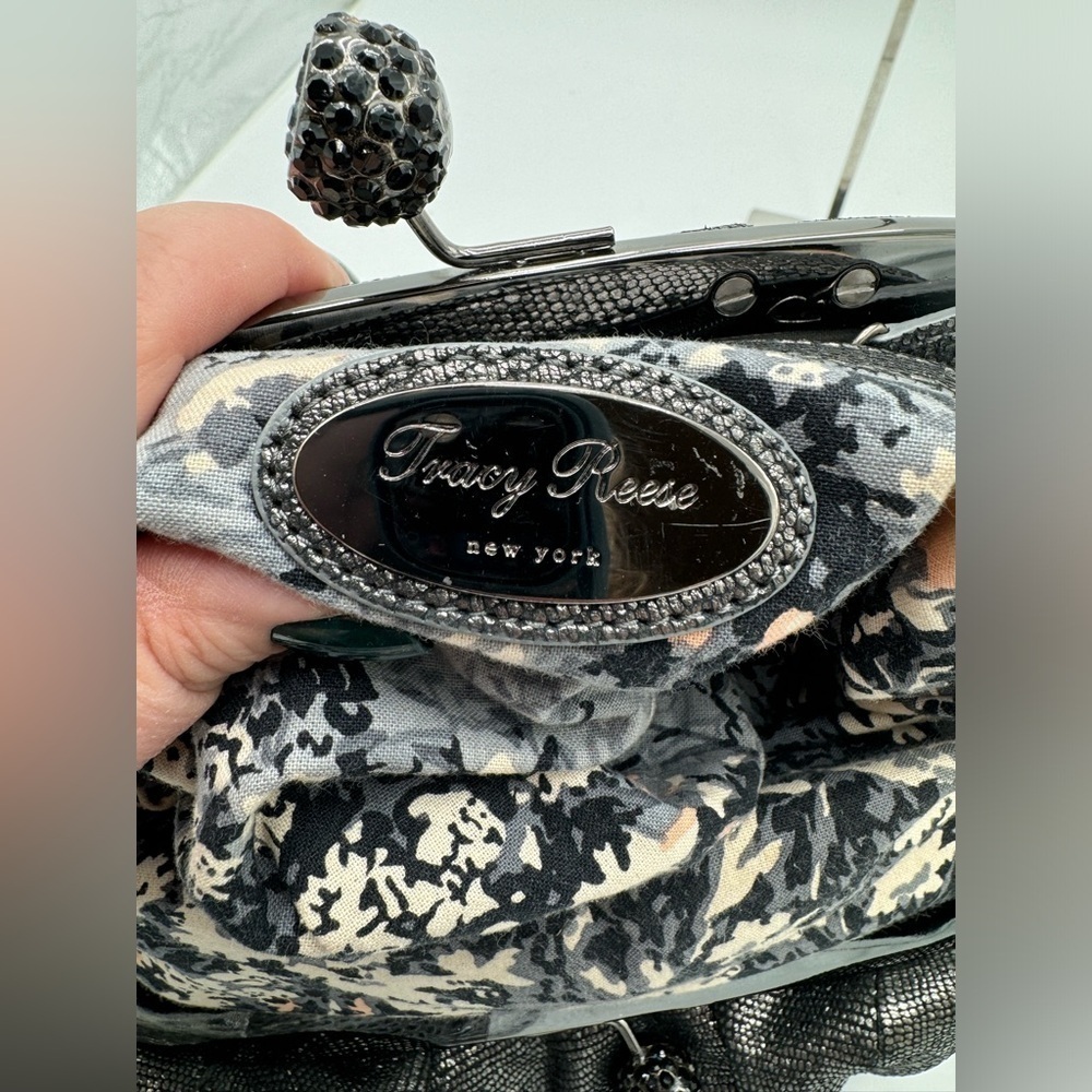 Tracy Reese Black‎ Sequel Kisslock Clutch - Picture 7 of 10